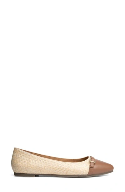 Me Too Aynslee Flat In Natural