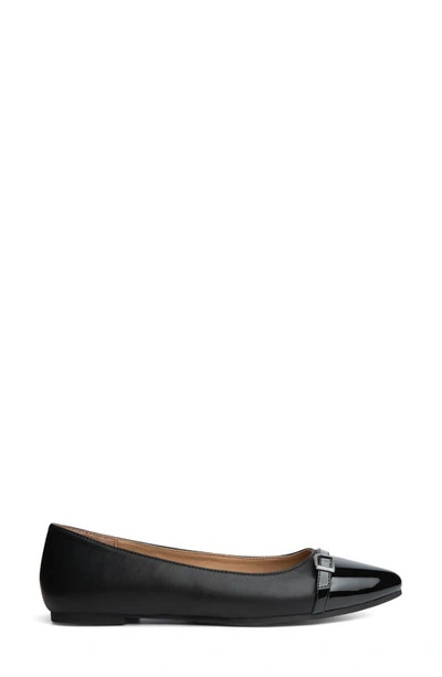 Me Too Aynslee Flat In Black