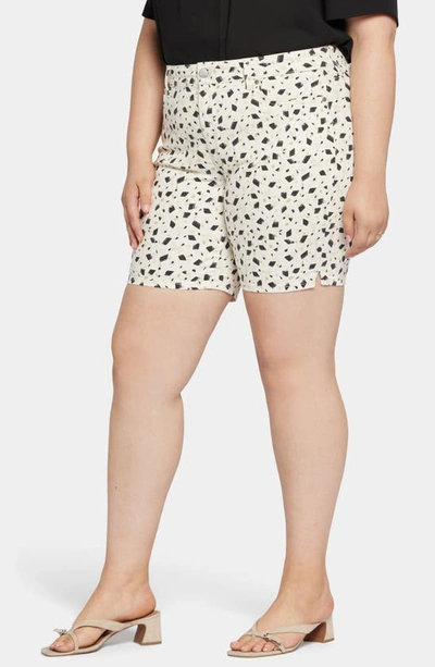 Nydj Ella Print Side Slit Denim Shorts In Ellensburg