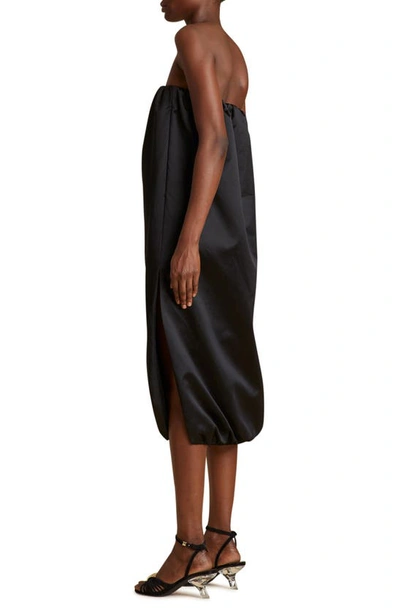 Shop Khaite Yara Soft Sheen Strapless Cotton Blend Dress In Black