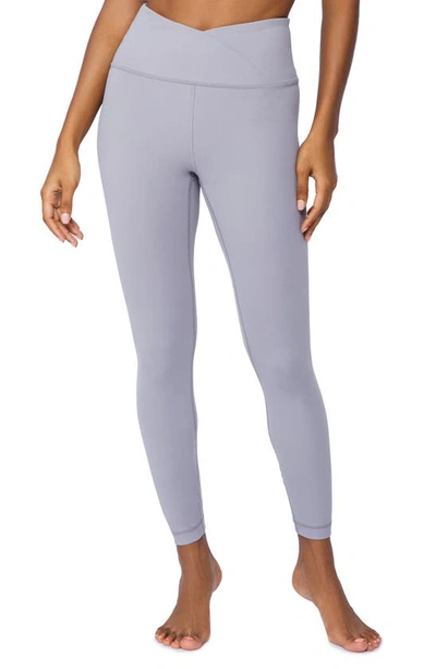 90 Degree By Reflex Carbon Interlink Crossover Ankle Leggings In Gull