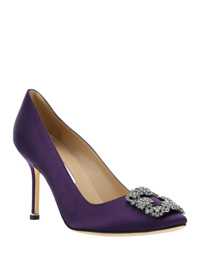 Shop Manolo Blahnik Pumps In Dpur