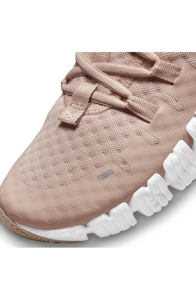 Nike Women's Free Metcon 5 Workout Shoes In Pink/ White/ Taupe