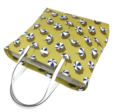 Shop Gucci Women's Heartbit Canvas Tote Handbag With Parasol Print In Yellow