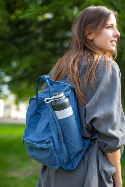Lekue Insulated Bottle To Go, 16.9-ounce, Gray In Grey