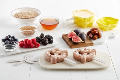 Lekue Pretzel & Donut Shapes Ice Cream Pop Mold, Set Of 4 In Beige