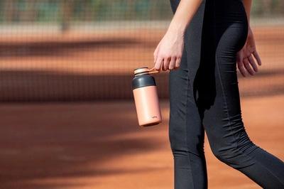 Lekue Insulated Bottle To Go, 10-ounce, Coral In Pink