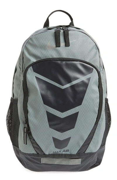 nike air vapor metallic backpack Max BA5108–012 Mochila grande, negro/plateado, 34 litros, azul, plateado, negro, (Gamma Blue/Black/Metallic Silver) Ropa, Zapatos y Accesorios The perfect choice for you next bag Air Bag Nike Max Air