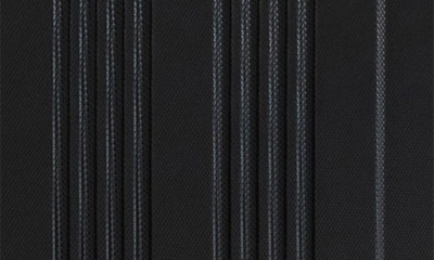Kenneth Cole Reaction Out Of Bounds 24" Lightweight Hardside 4-wheel Spinner Luggage In Black