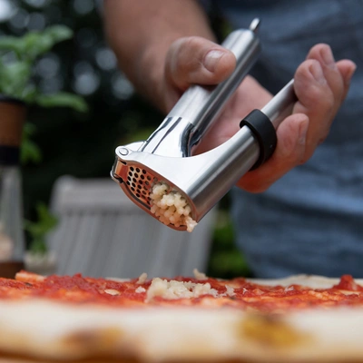 Rosle Stainless Steel Slim Mincing Garlic Press In Silver