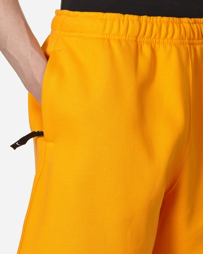 NIKE SOLO SWOOSH FLEECE SHORTS VIVID ORANGE 