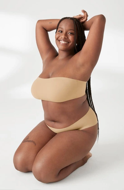 True & Co. Convertible Bandeau Bra In Desert
