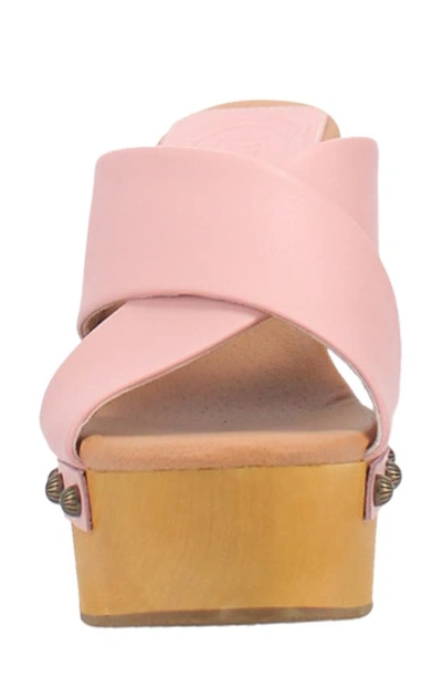 Dingo Driftwood Platform Wedge Sandal In Pink
