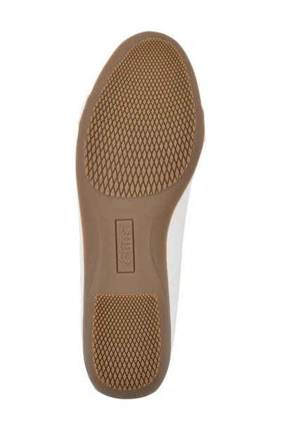 Cliffs By White Mountain White Mountain Charmed Flat In Cream/ Smooth