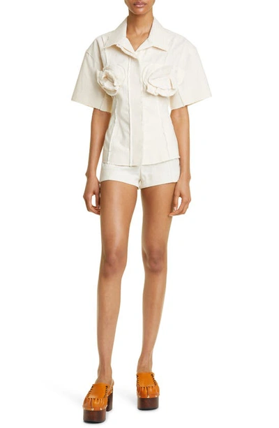 Shop Jacquemus Areia High Waist Cutout Linen Blend Shorts In Off-white