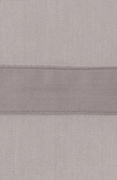 Matouk Nocturne 600 Thread Count Duvet Cover In Platinum