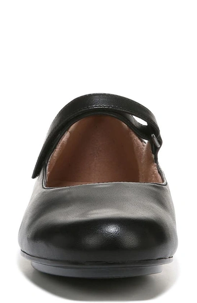 naturalizer mary jane flats