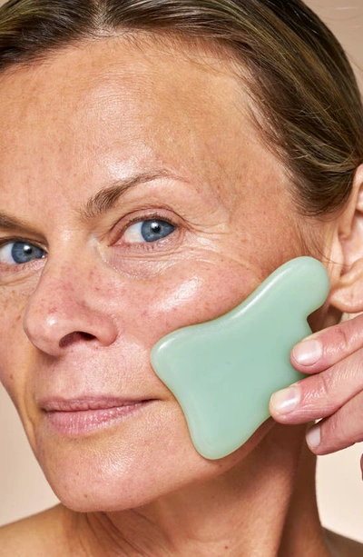 Osea Gua Sha Sculptor