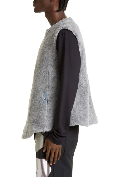 Grey Zlatyu Sleeveless Shearling Vest In Dove Grey/sterling Blue