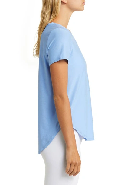 Beyond Yoga On The Down Low T-shirt In Flower Blue Heather