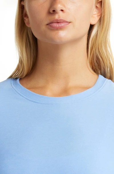 Beyond Yoga On The Down Low T-shirt In Flower Blue Heather