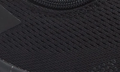 Billy Footwear Inclusion Too Sneaker In Black To The Floor