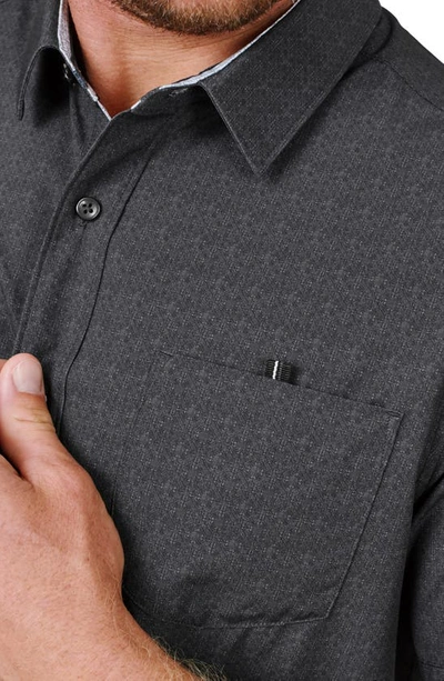 7 Diamonds Monti Geo Print Short Sleeve Performance Button-up Shirt In Charcoal