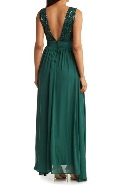 Love By Design Daphne Sequin Top V-plunge Maxi Dress In Emerald