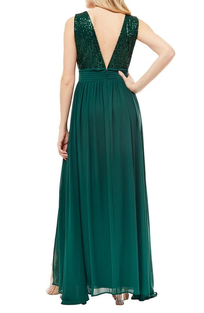 Love By Design Daphne Sequin Top V-plunge Maxi Dress In Emerald