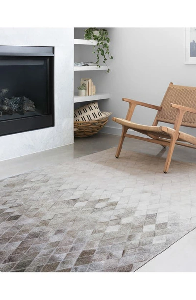 Loloi Maddox Collection Rug In Sand / Taupe