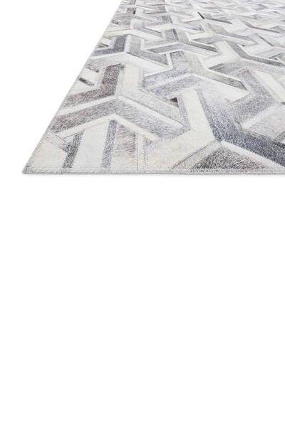 Loloi Maddox Collection Rug In Silver / Ivory