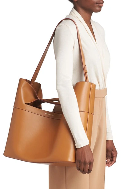 Shop Alexander Mcqueen The Medium Bow Leather Tote In 2002 Tan