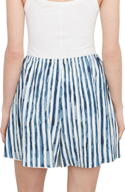 Shop Vince Painterly Stripe Pull-on Shorts In Coastal Blue