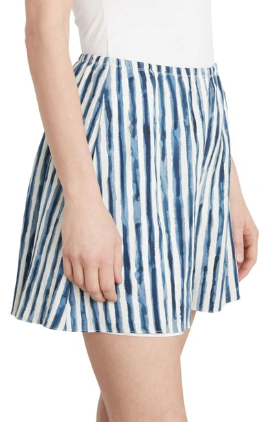 Shop Vince Painterly Stripe Pull-on Shorts In Coastal Blue