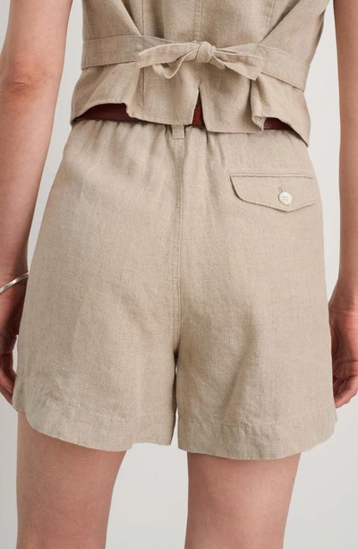 Shop Alex Mill Pleated Linen Shorts In Flax