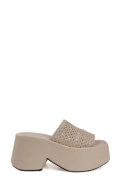 Zigi Artisan Melina Platform Sandal In Apricot