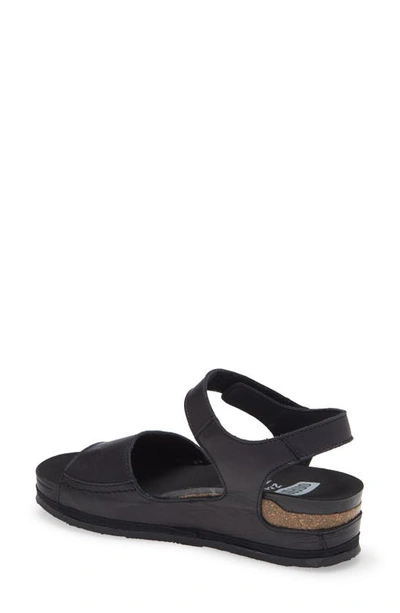 On Foot Platform Sandal In Black