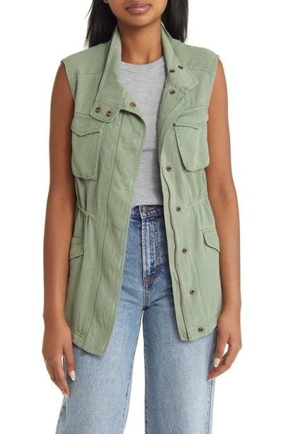 Utility Vest In Green Dune