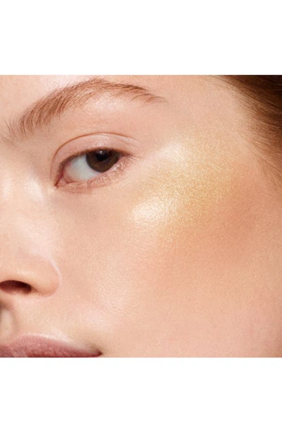 Shop Tom Ford Soleil De Feu Shimmering Highlighter Powder In Oasis