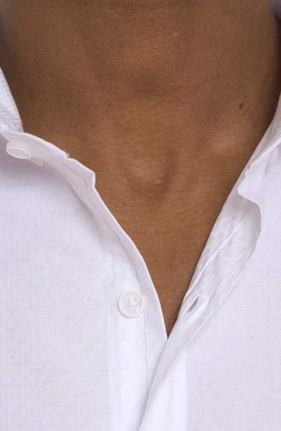 Shop Robert Graham Diamond Bar Short Sleeve Button-up Shirt In White