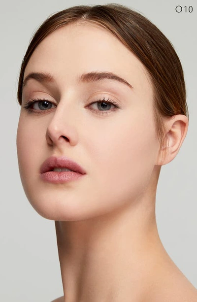 Clé De Peau Beauté Radiant Fluid Natural Foundation In O10 - Light Ocher