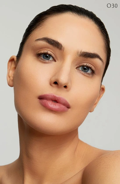 Clé De Peau Beauté Cle De Peau Beaute Radiant Fluid Foundation Matte Broad Spectrum Spf 20 Sunscreen 1.1 Oz. In O30 - Medium Ocher
