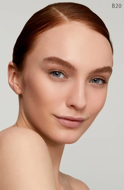 Clé De Peau Beauté Cle De Peau Beaute Radiant Fluid Foundation Matte Broad Spectrum Spf 20 Sunscreen 1.1 Oz. In B20 - Light Medium Beige