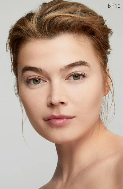 Clé De Peau Beauté Radiant Fluid Natural Foundation In Bf10 - Light Buff
