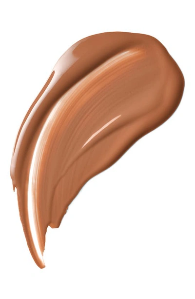Clé De Peau Beauté Radiant Fluid Natural Foundation In B70 - Medium Deep Beige