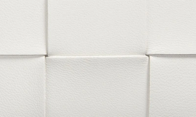 Bottega Veneta Cassette Intrecciato Leather Cardholder In 9009 White-gold