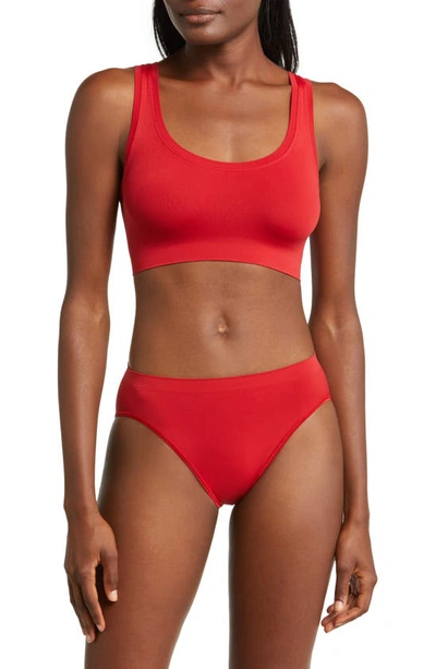 Hanro Touch Feeling Crop Top In Garnet Red