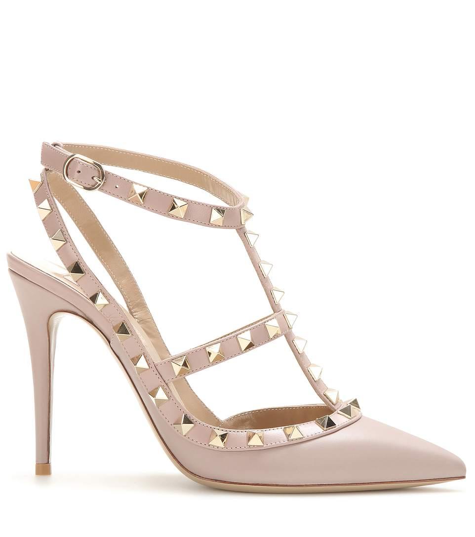 Valentino Garavani Garavani Rockstud 100 Blush Patent Leather Pumps In ...