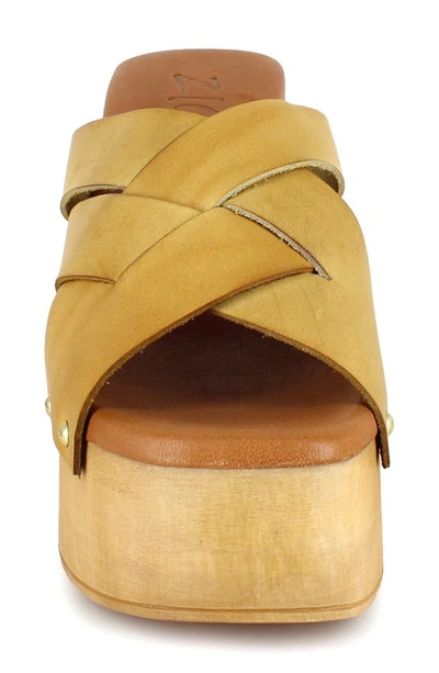 Zigi Suriel Platform Slide Sandal In Mstrd Lthr