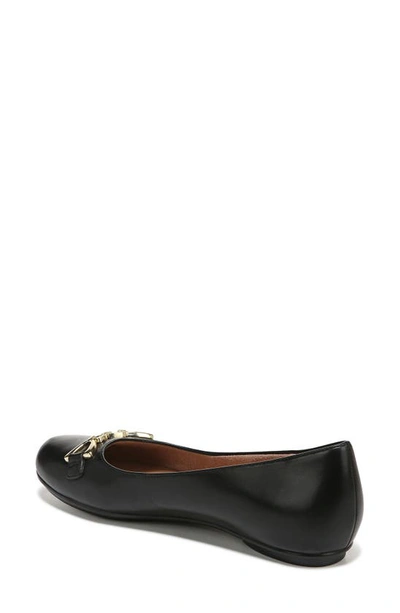 Shop Naturalizer Maxwell Skimmer Flat In Black Leather